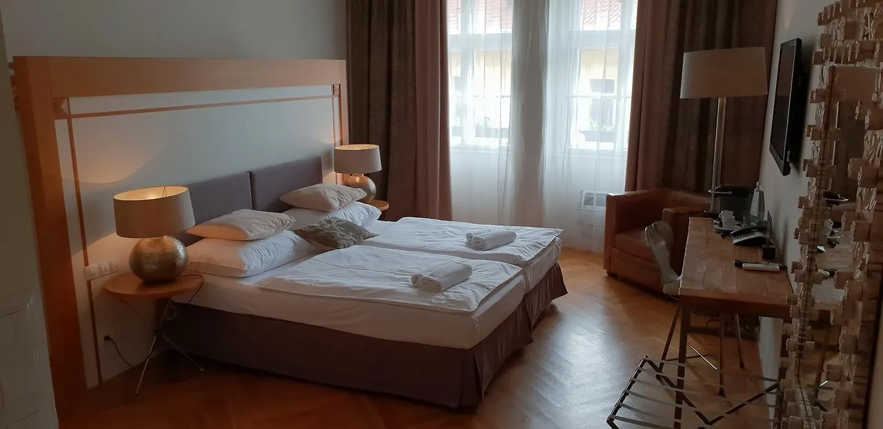 Jungmann Hotel Prague